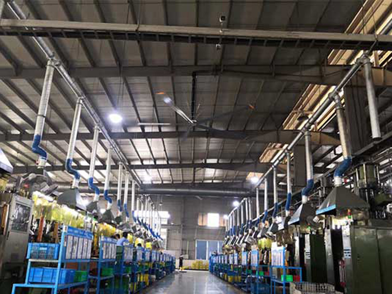 工業(yè)大吊扇風(fēng)量大，覆蓋廣，廣泛適用于大型商用場(chǎng)所
